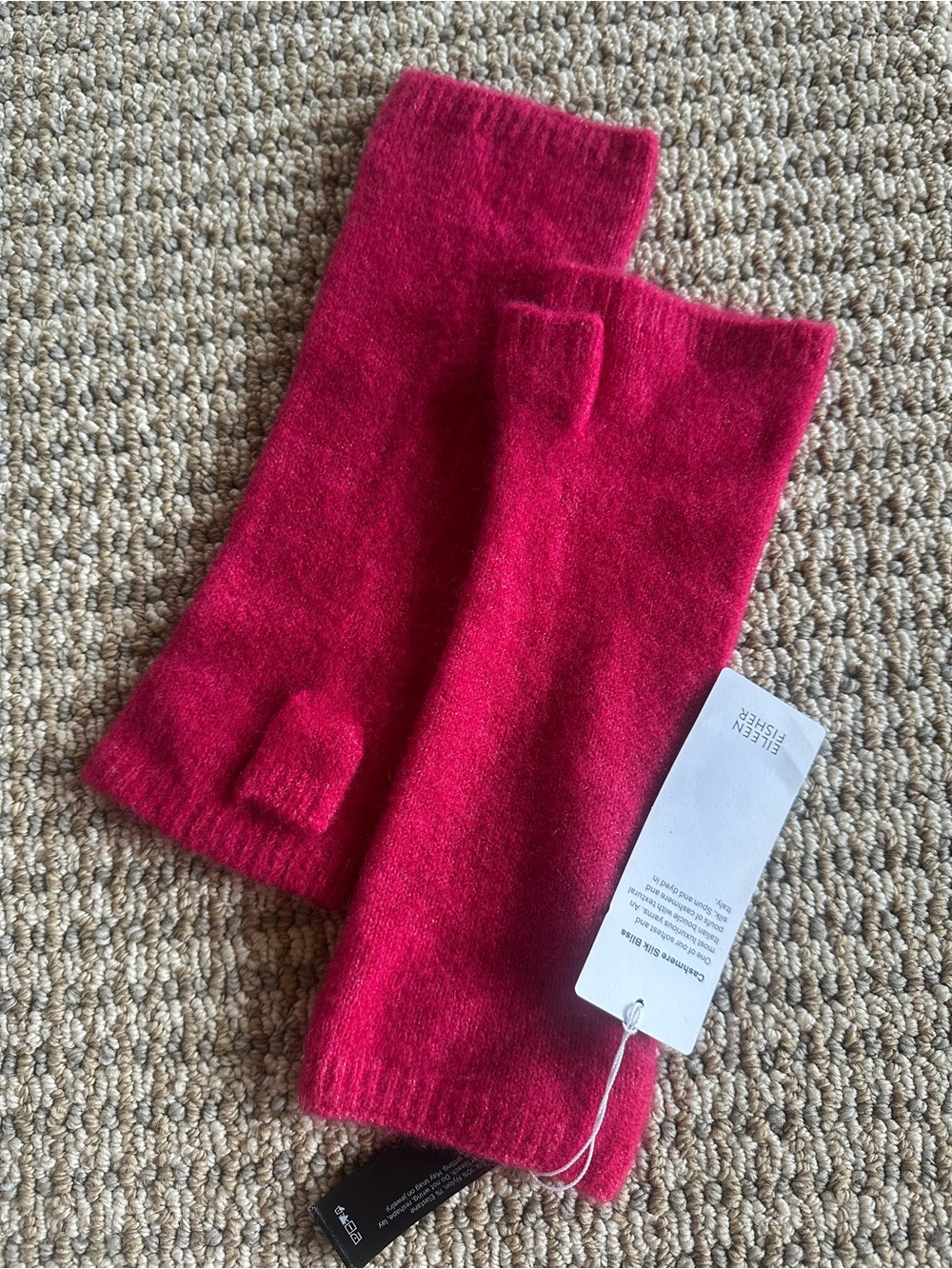 Eileen Fisher Fuchsia/Red Cashmere Blend Fingerless Gloves